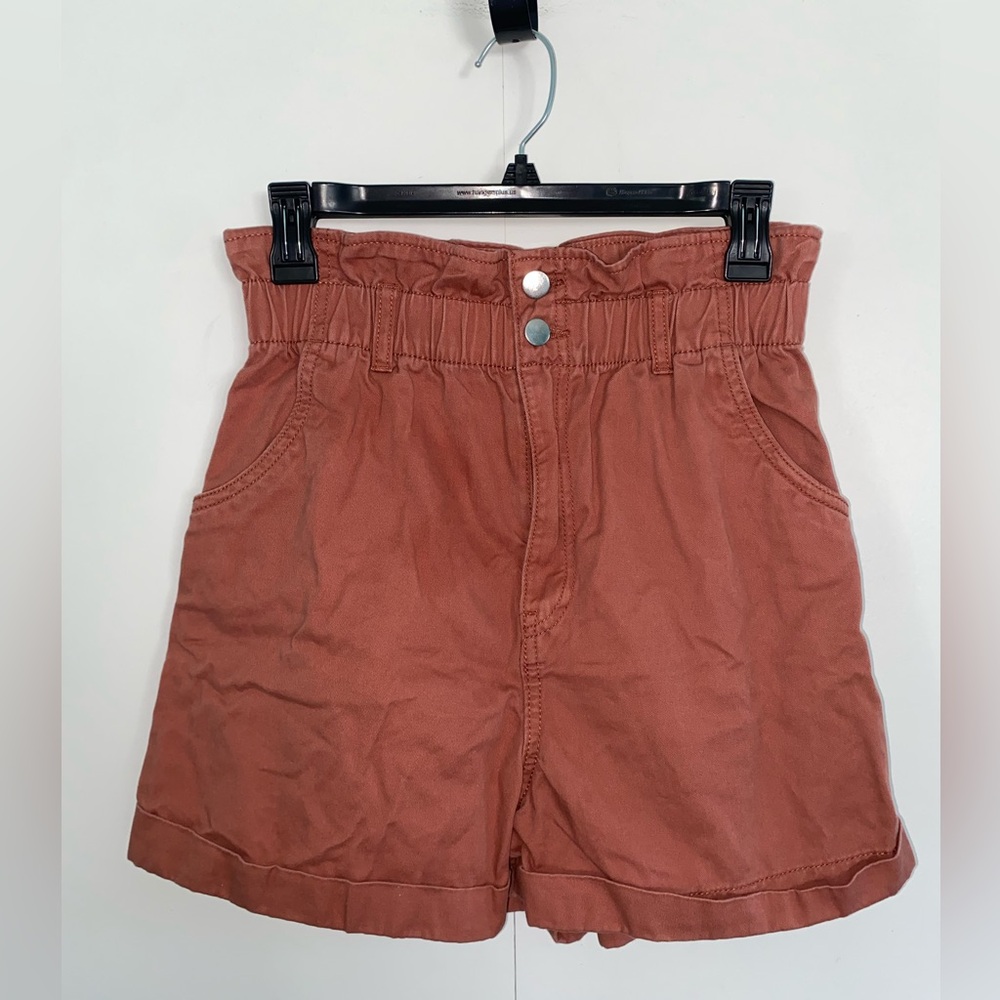 H&M High-Waisted Burnt Orange Shorts Size 6